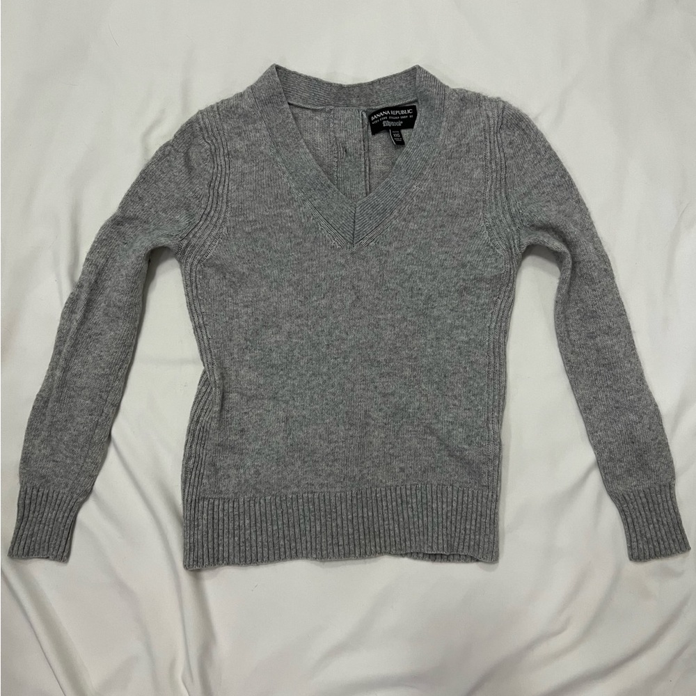 Banana Republic Heather Gray V-neck Sweater with Button Up Back